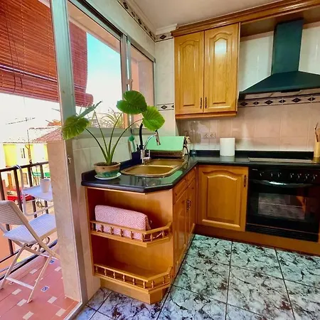 Mountain Retreat With Stunning Terrace Views *